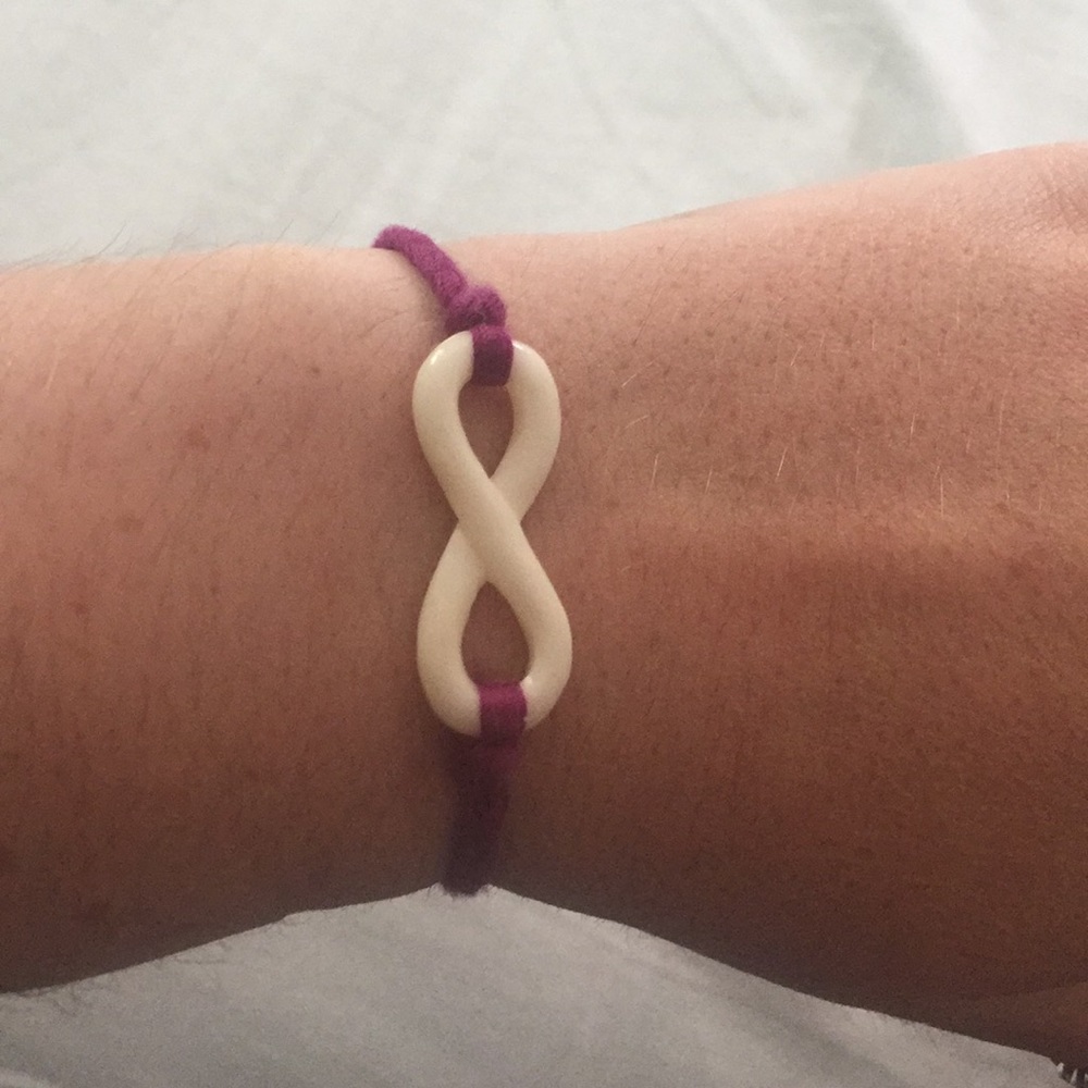 Infinity bracelet - Picture 3 of 3